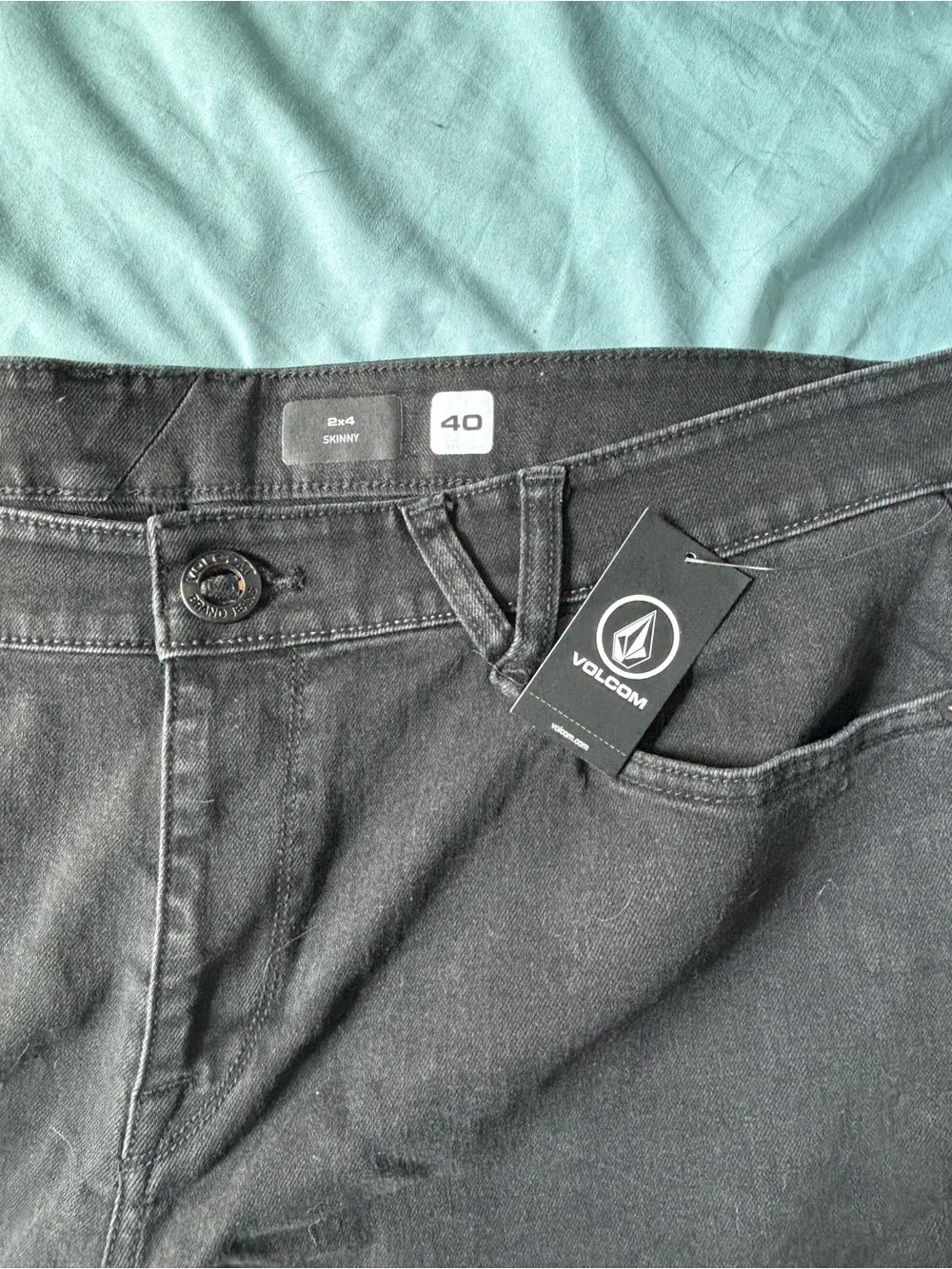 NWT Volcom Mens 2x4 Skinny Fit Jeans Black Size 40x32